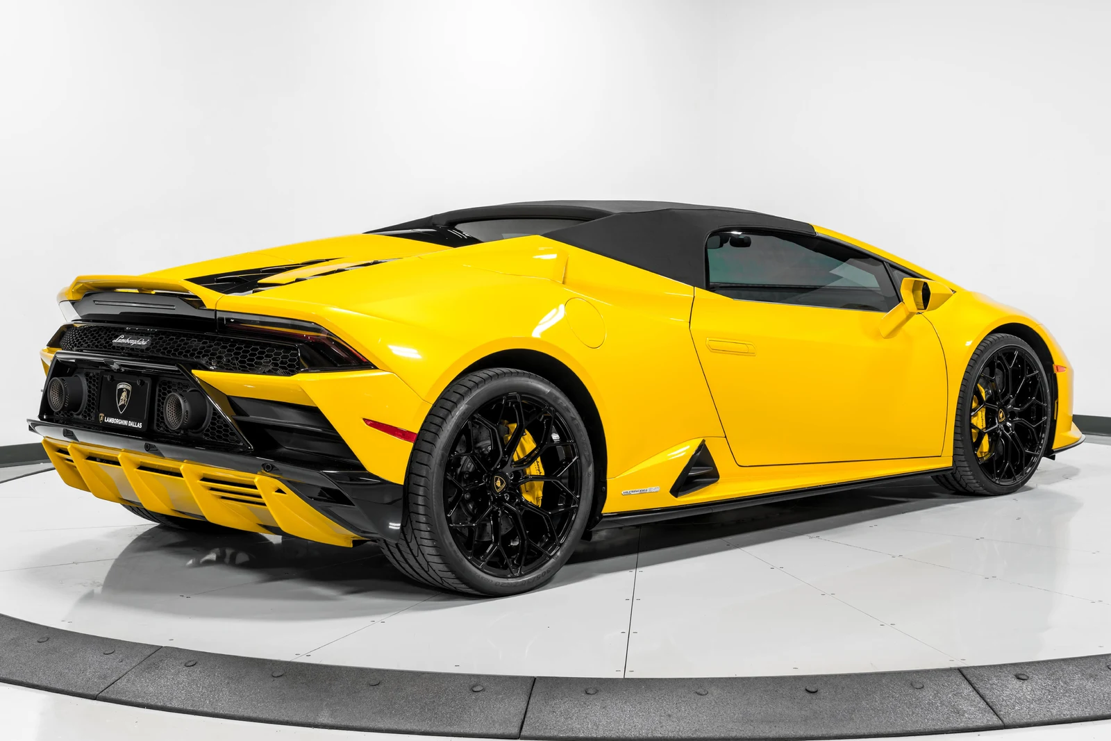 2024 Lamborghini Huracán EVO Spyder, 19/30