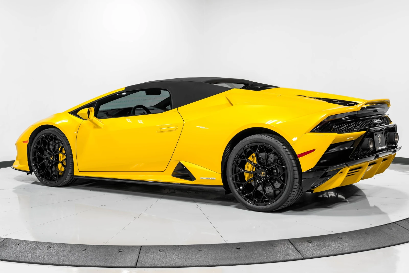2024 Lamborghini Huracán EVO Spyder, 20/30