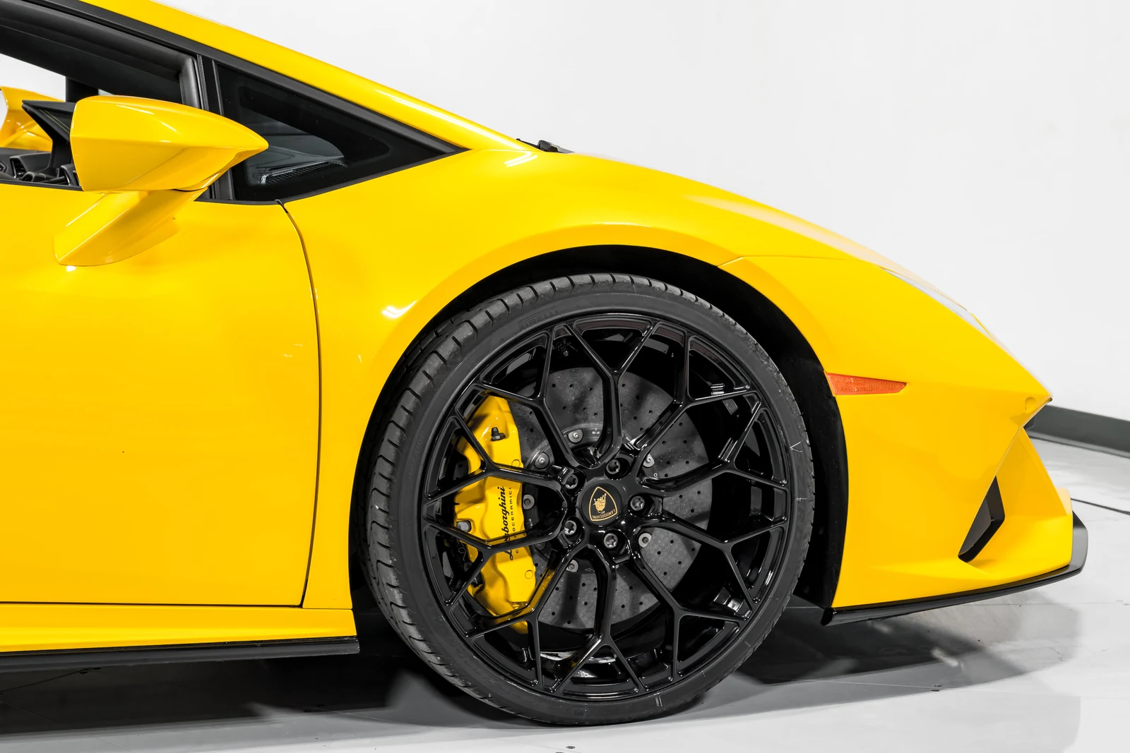 2024 Lamborghini Huracán EVO Spyder, 24/30