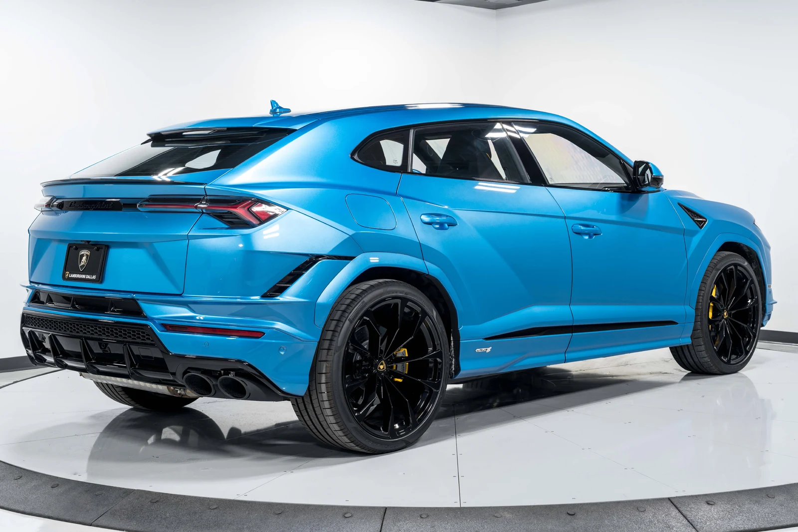 2024 Lamborghini Urus S, 2/30