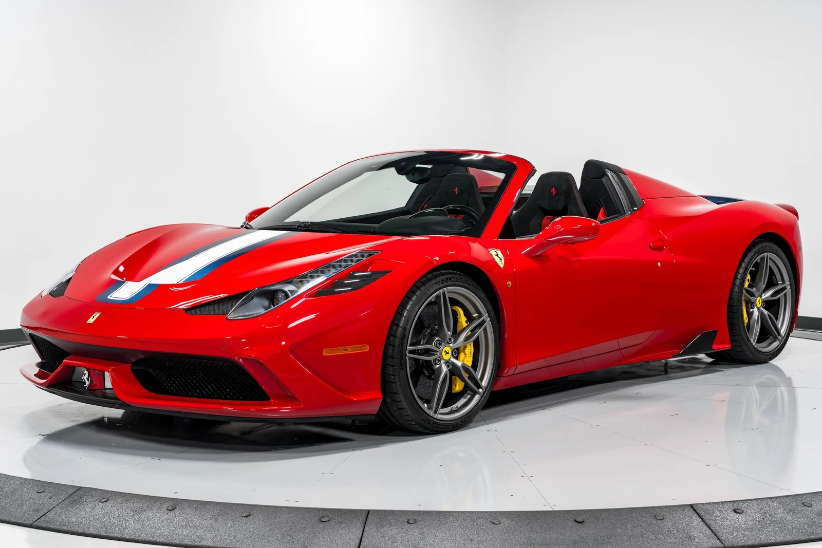 2015 Ferrari 458 Speciale A, 4/30