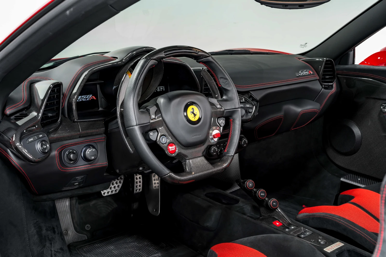 2015 Ferrari 458 Speciale A, 6/30