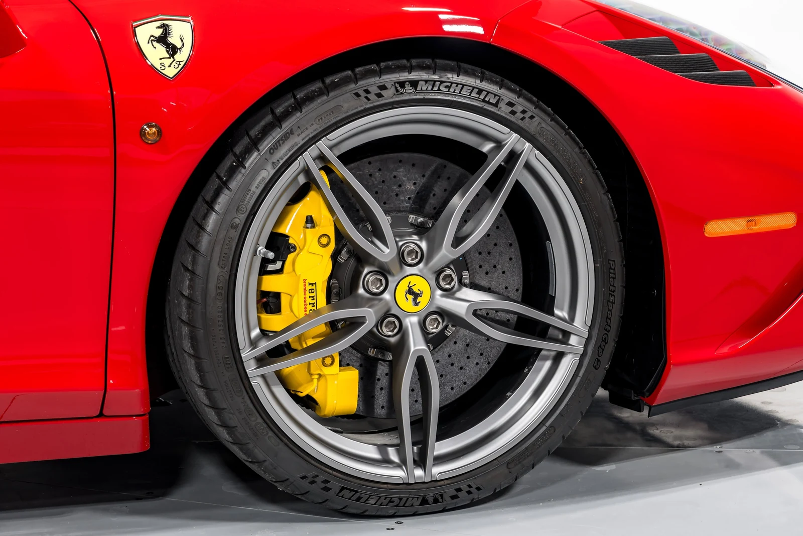 2015 Ferrari 458 Speciale A, 25/30