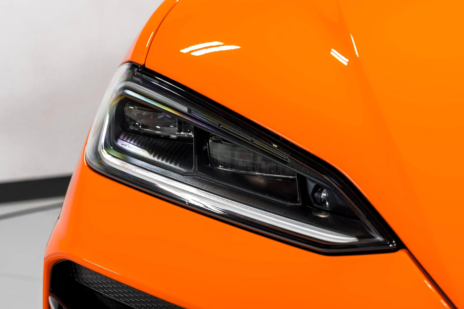 2025 Lamborghini Urus SE, 21/30