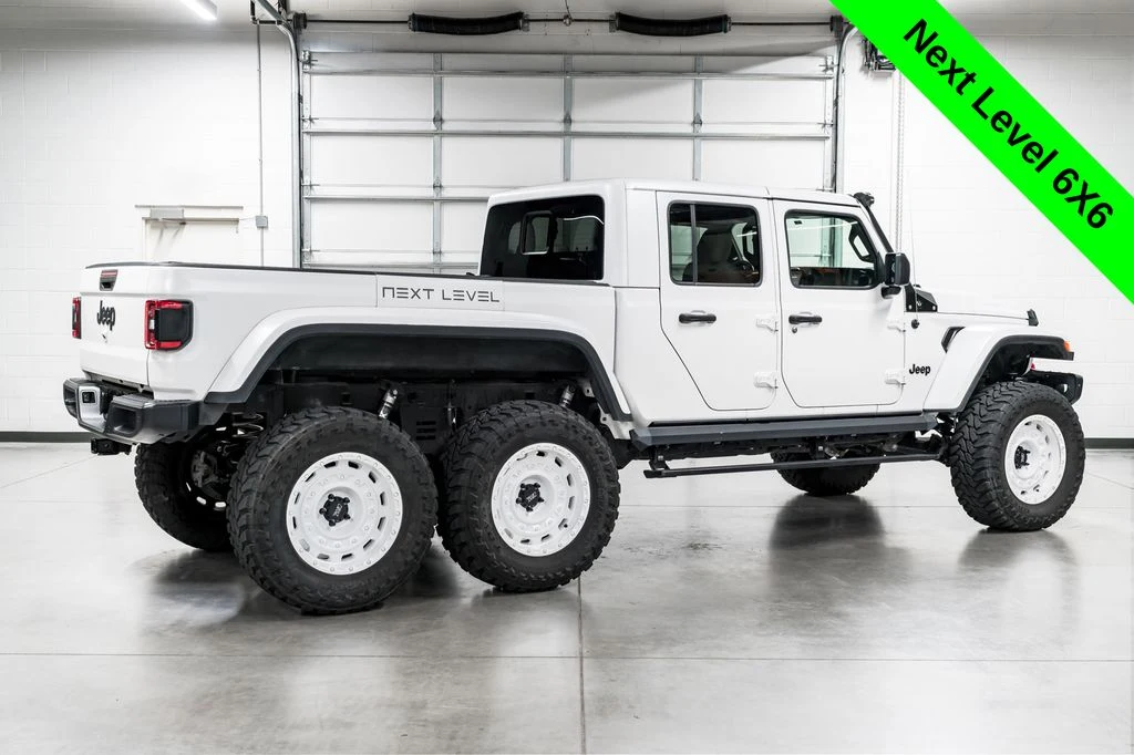 2021 Jeep Gladiator Next Level 6X6, 2/30