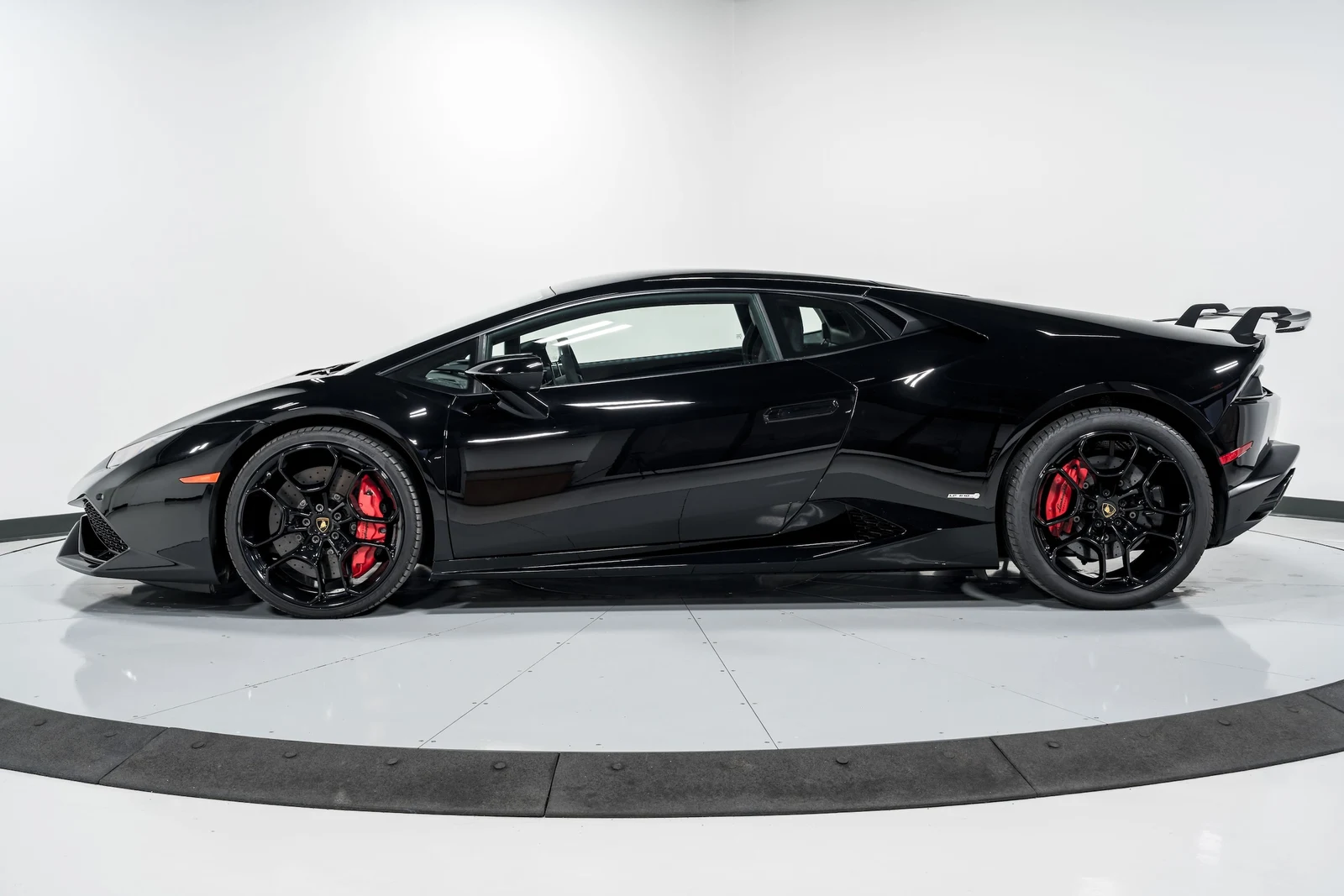 2015 Lamborghini Huracán LP 610-4, 4/30