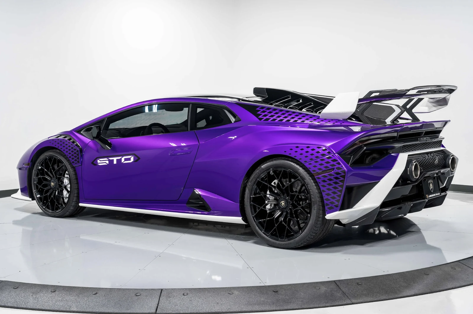 2023 Lamborghini Huracán STO, 3/30