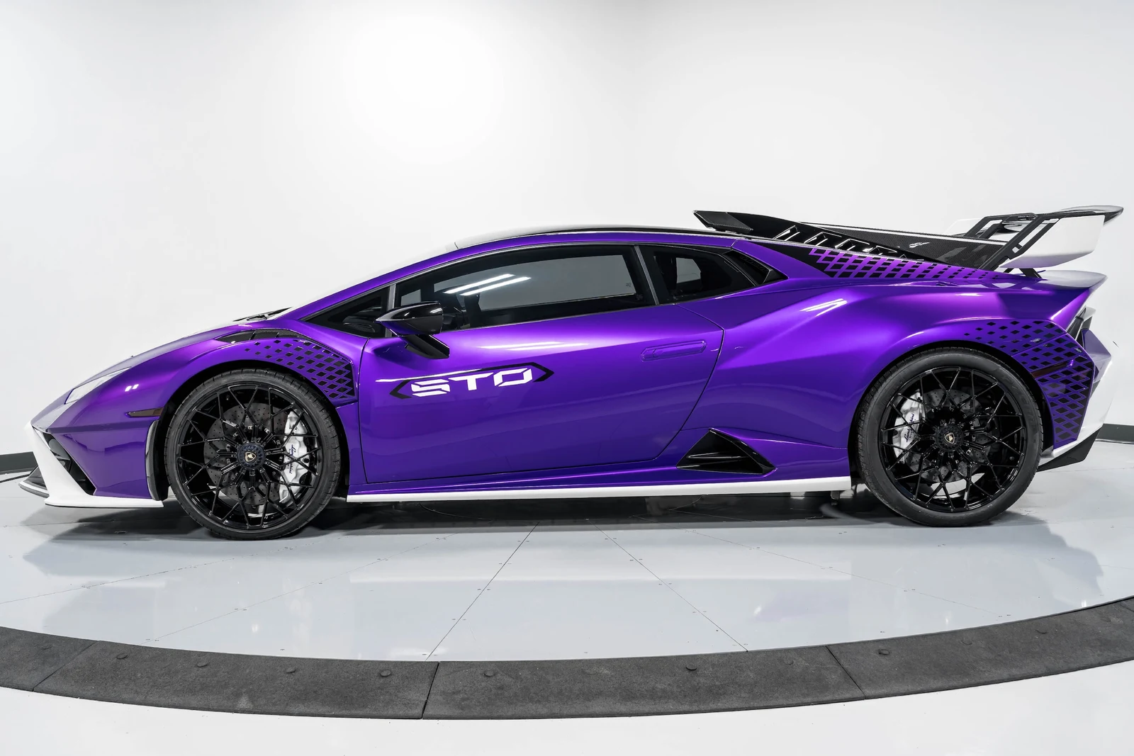 2023 Lamborghini Huracán STO, 4/30