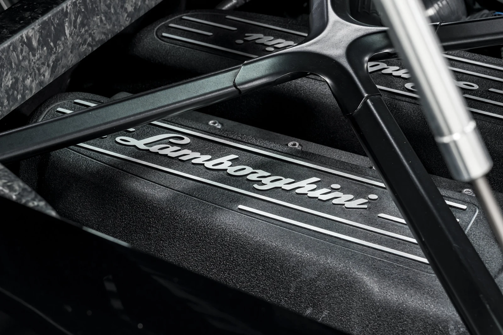 2016 Lamborghini Huracán LP 610-4, 29/30