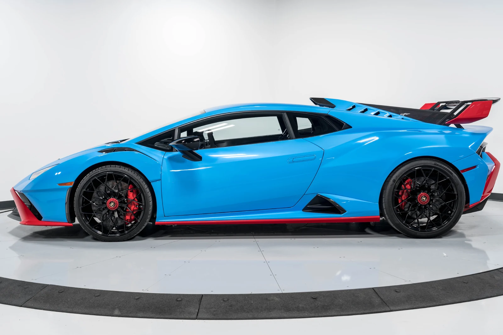 2024 Lamborghini Huracán STO, 4/30