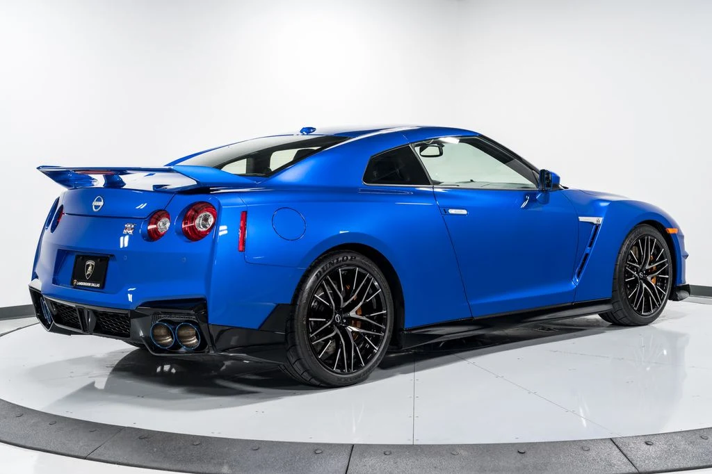 2024 Nissan GT-R T-Spec Skyline Edition, 2/30