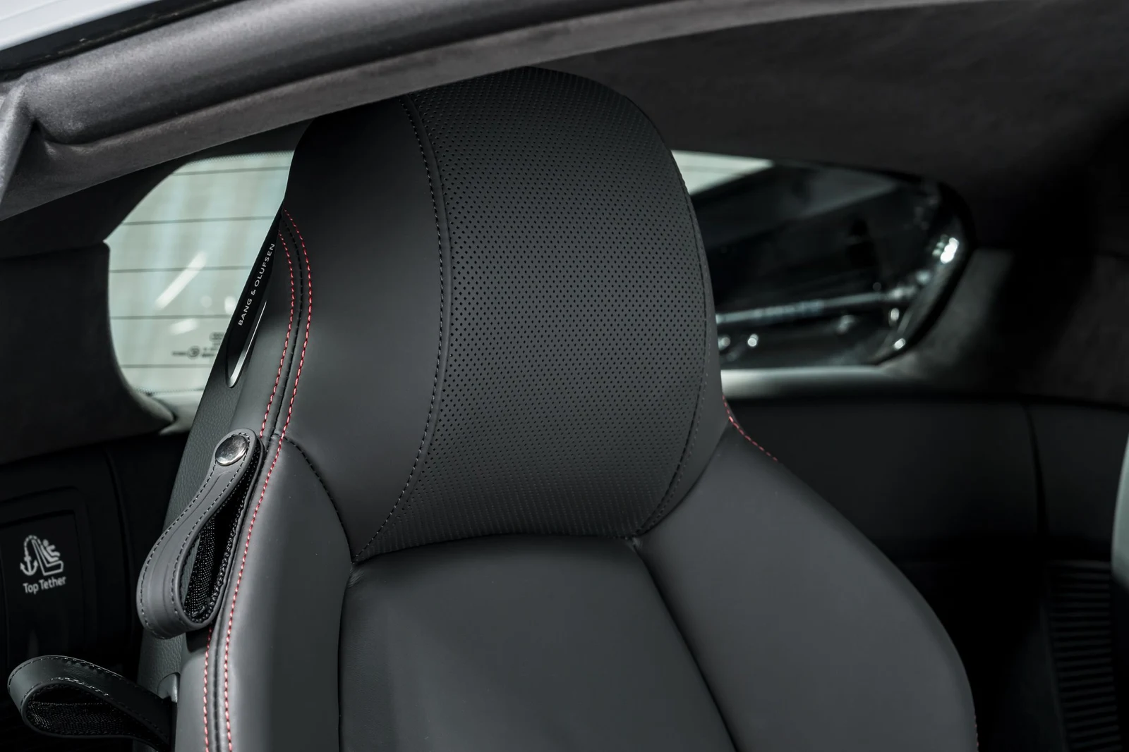 2023 Audi R8 V10 Performance (Type 4S), 18/30