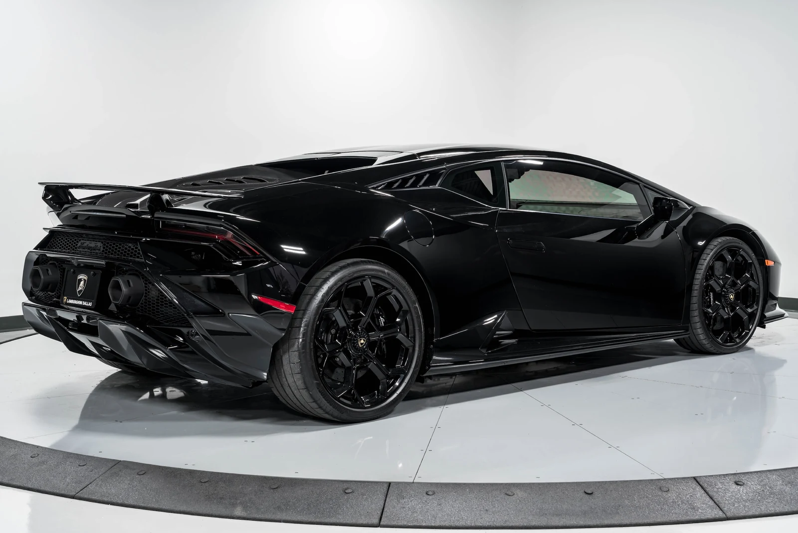 2023 Lamborghini Huracán Tecnica, 2/30