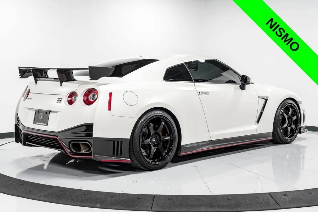 2016 Nissan GT-R Nismo, 2/30