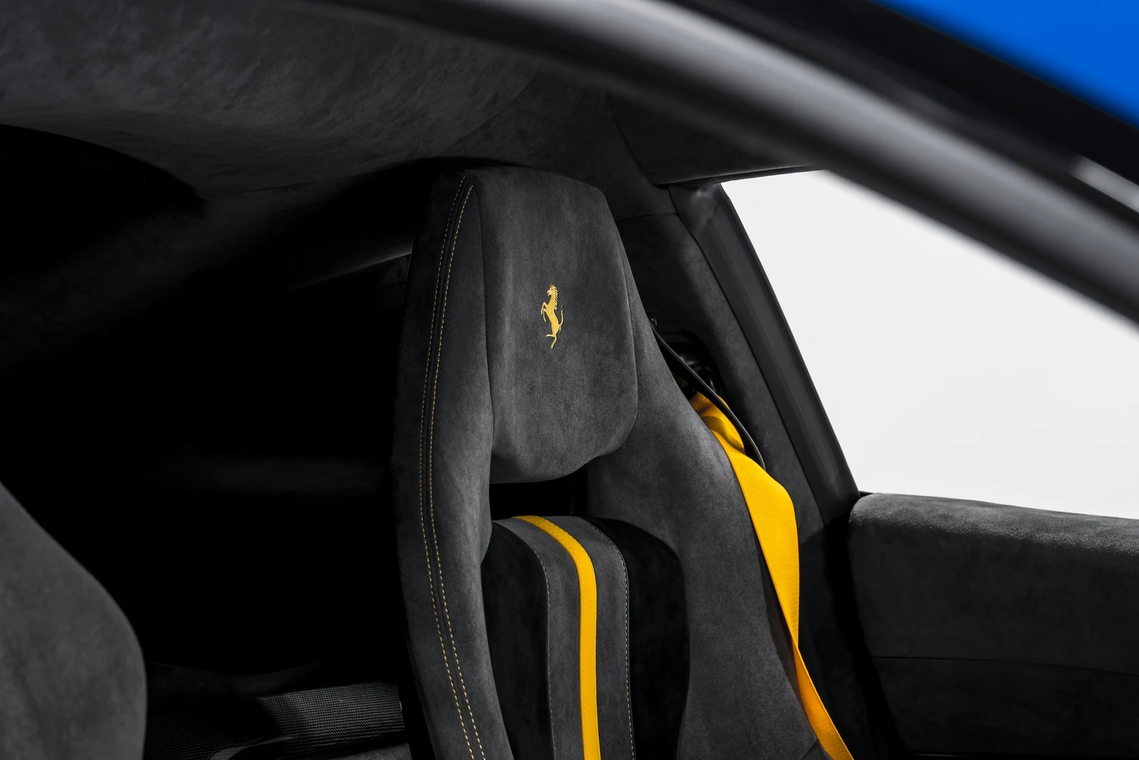 2022 Ferrari 812 Competizione, 16/30