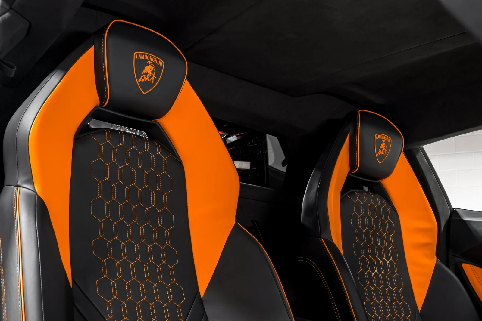 2025 Lamborghini Revuelto, 18/30