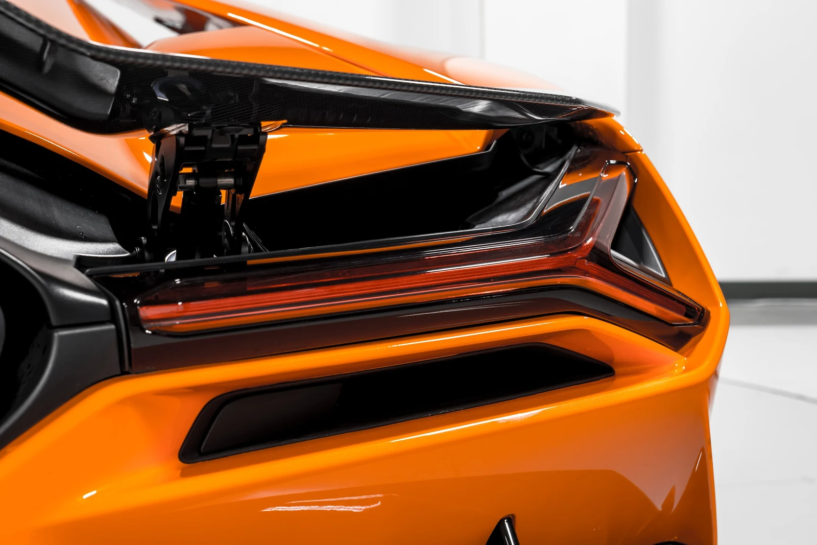 2025 Lamborghini Revuelto, 27/30