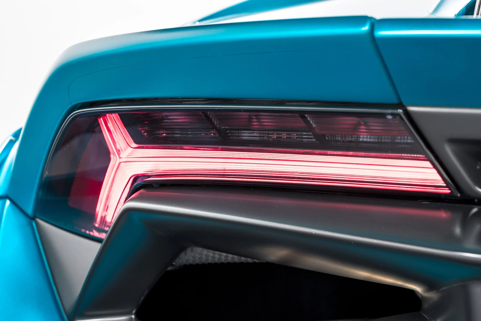 2022 Lamborghini Huracán STO, 25/27