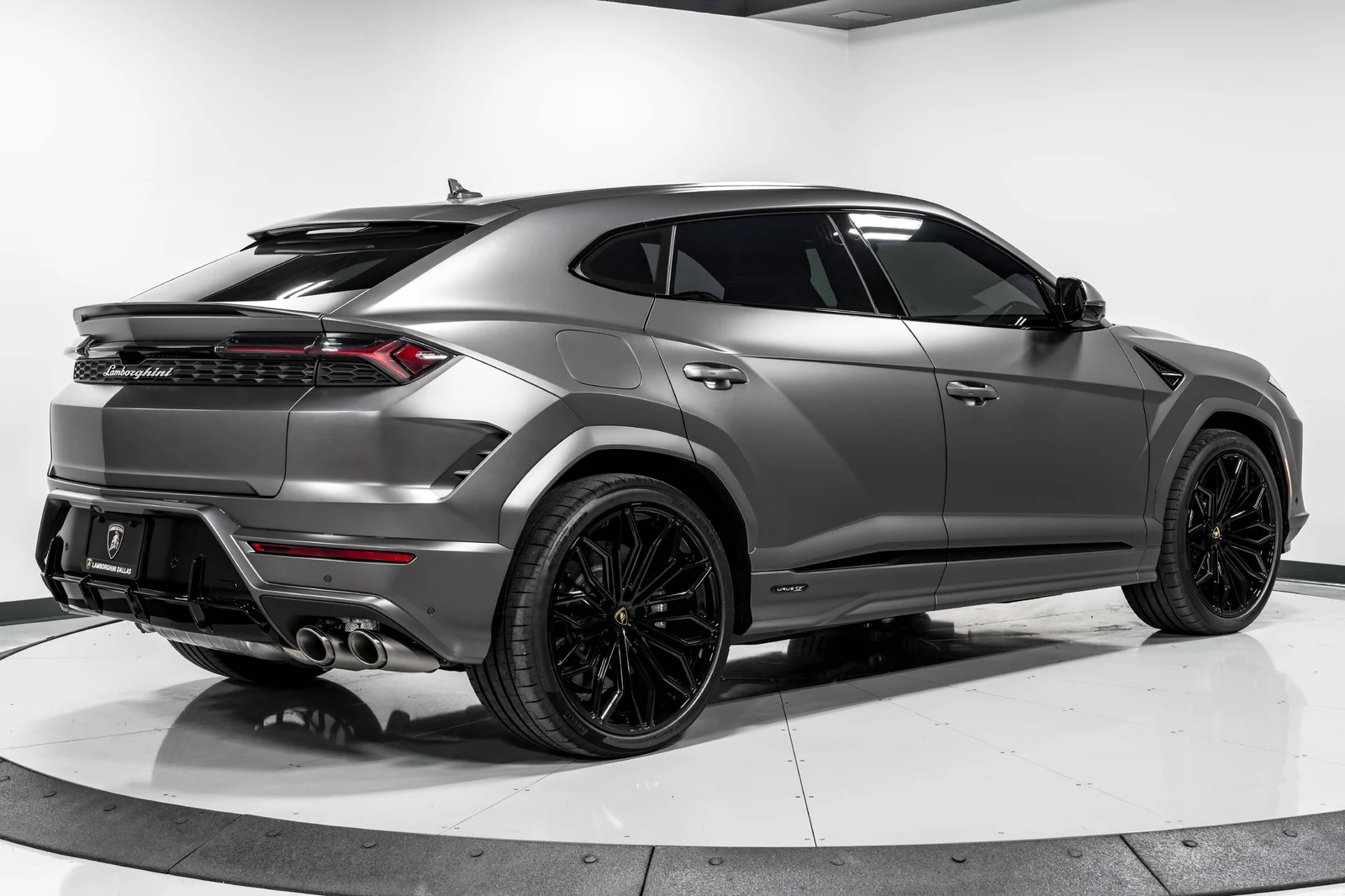2026 Lamborghini Urus SE, 2/28