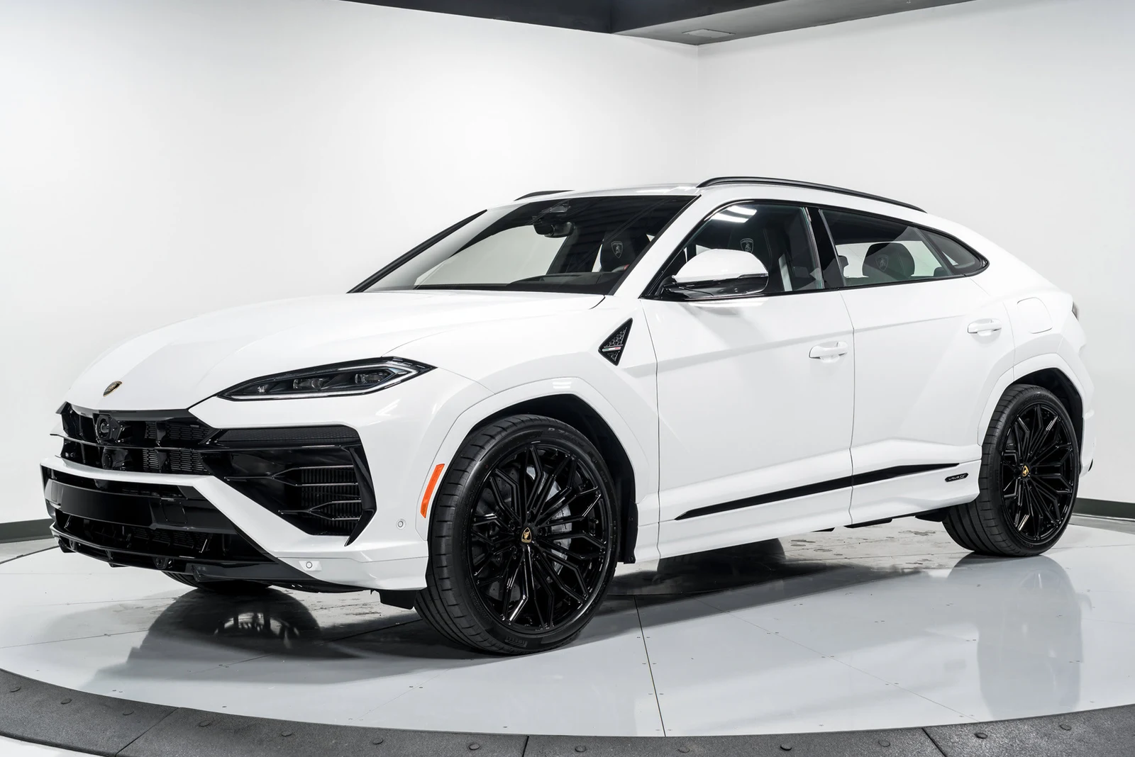 2026 Lamborghini Urus SE offered by Lamborghini Dallas in Richardson, Texas