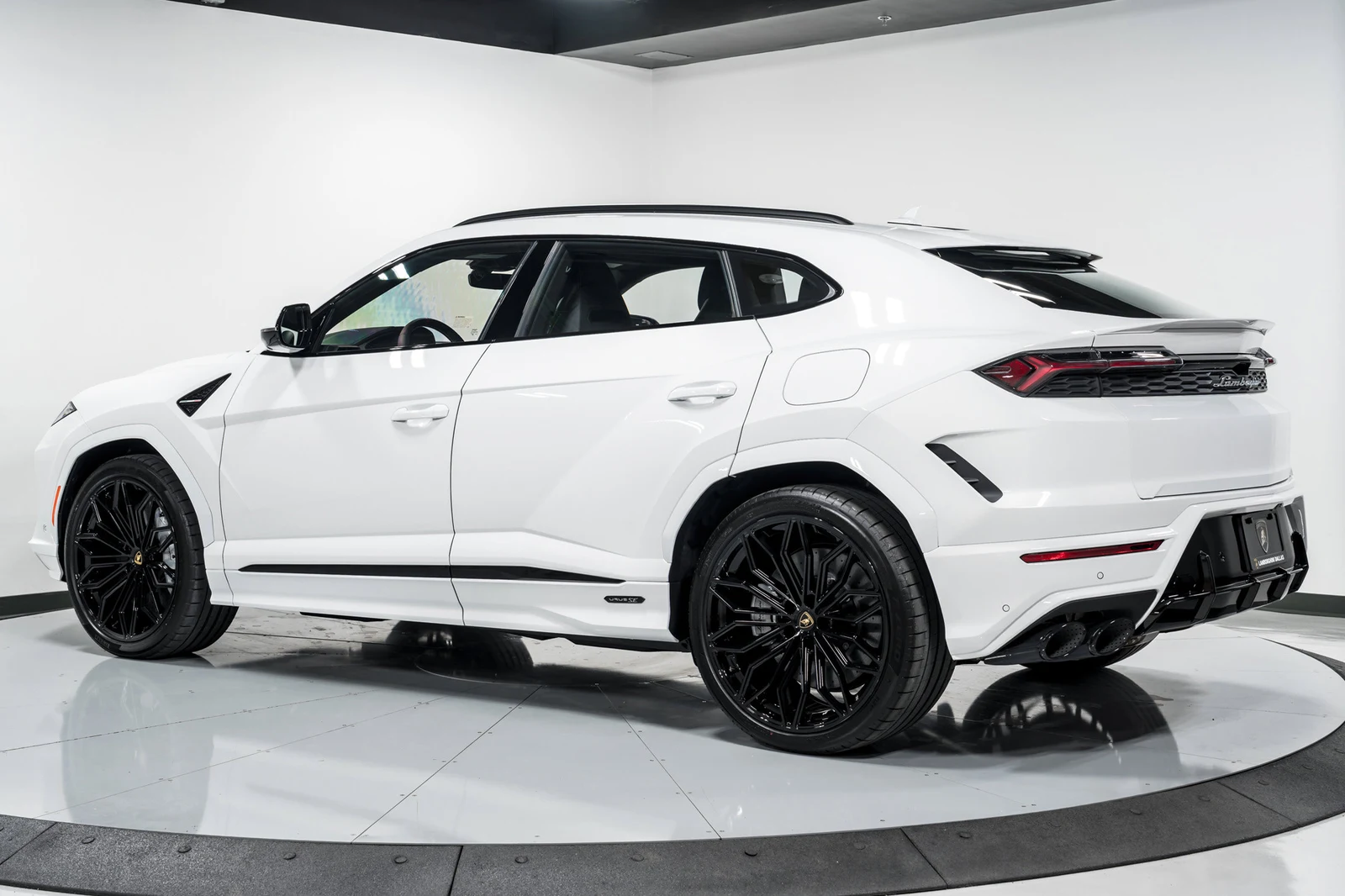 2026 Lamborghini Urus SE, 3/29