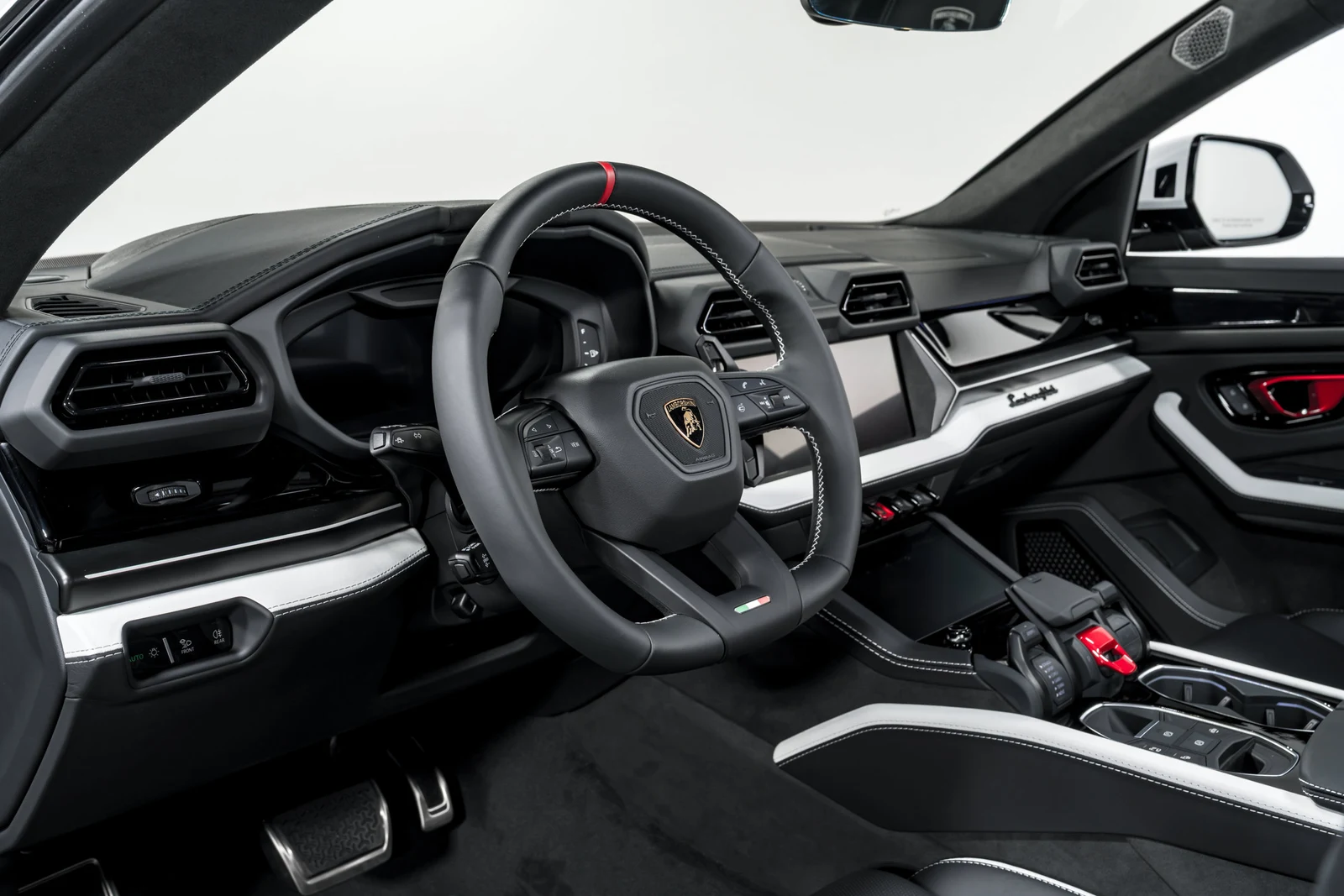 2026 Lamborghini Urus SE, 6/29