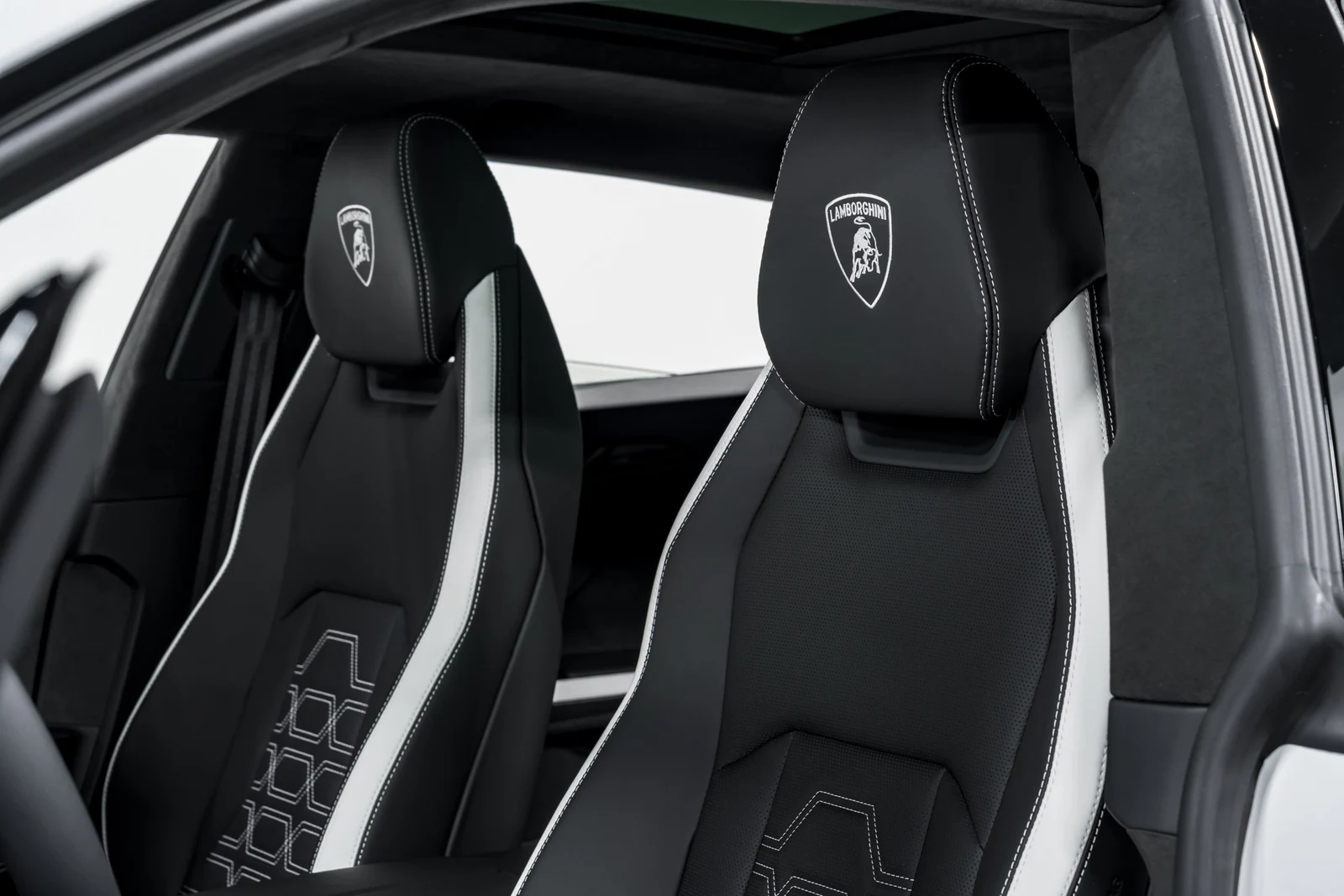 2026 Lamborghini Urus SE, 7/29
