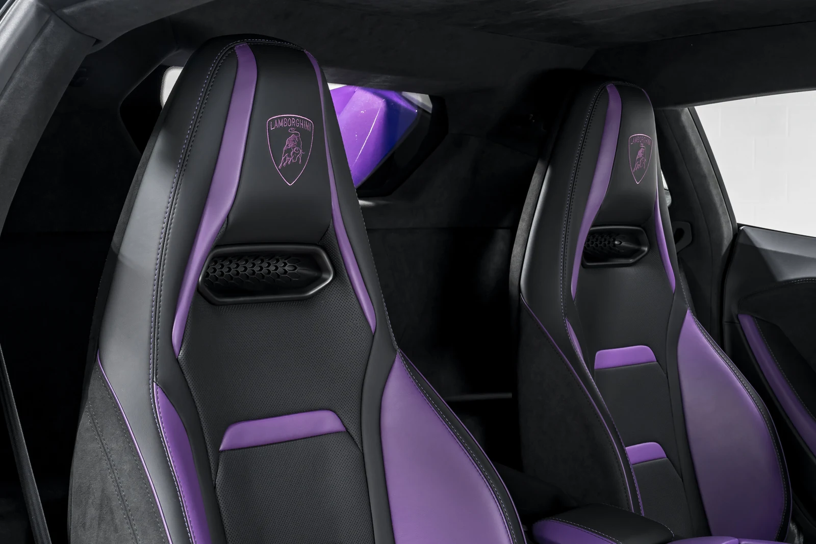 2026 Lamborghini Temerario interior, seats, Nero Ade leather