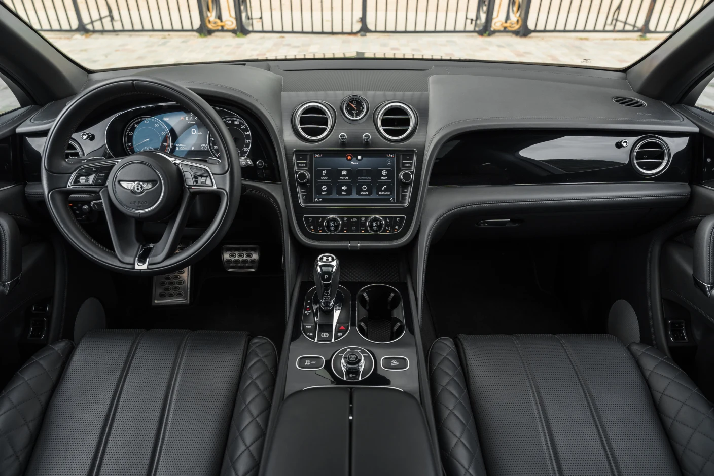 Bentley Bentayga W12, 8/10