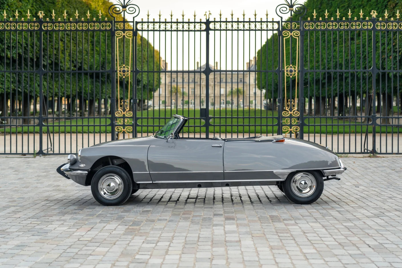 Citroën DS 21 Cabriolet Chapron, 4/10
