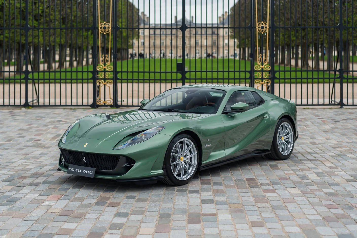 Ferrari 812 GTS Tailor Made, 2/10