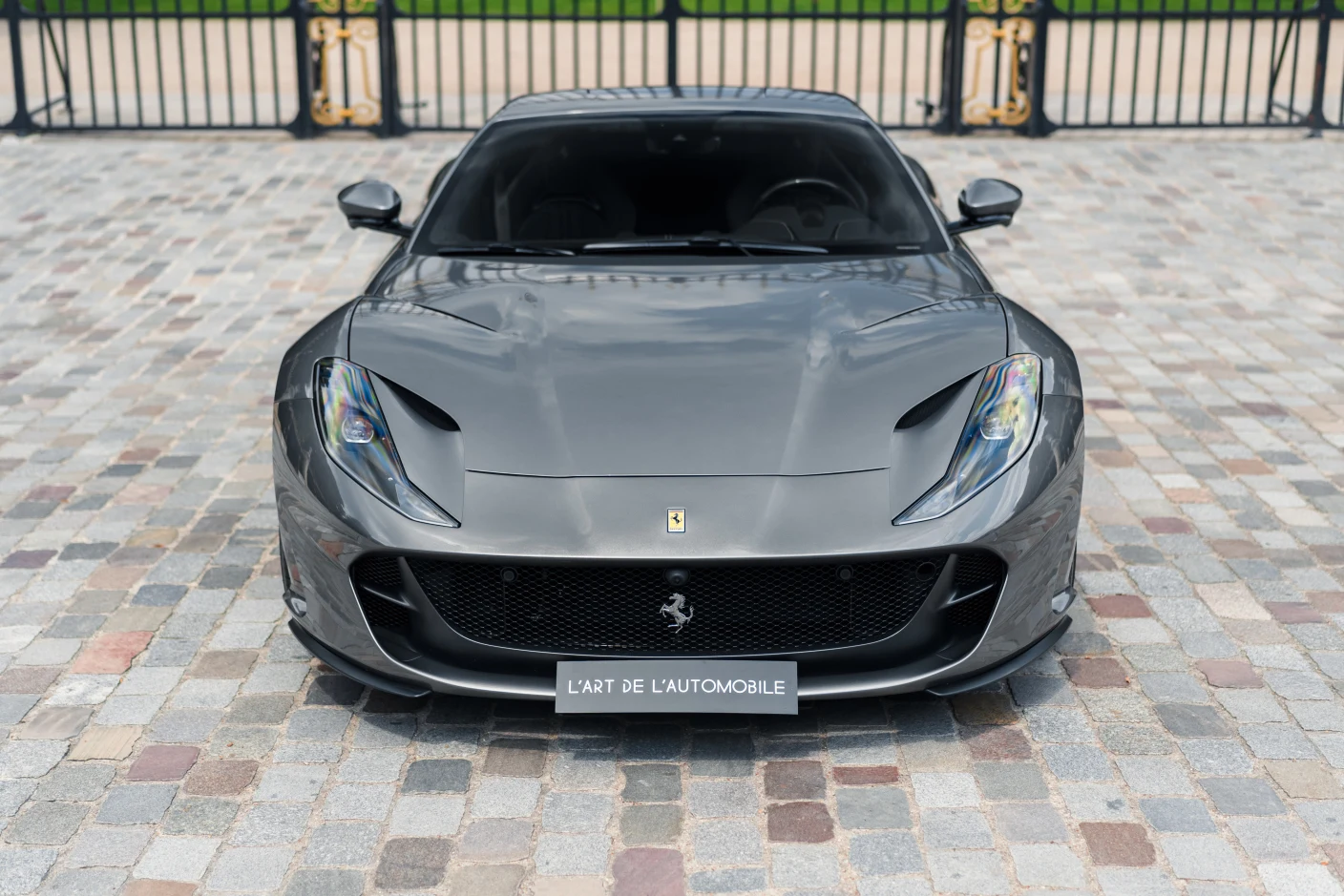 Ferrari 812 Superfast, 4/10