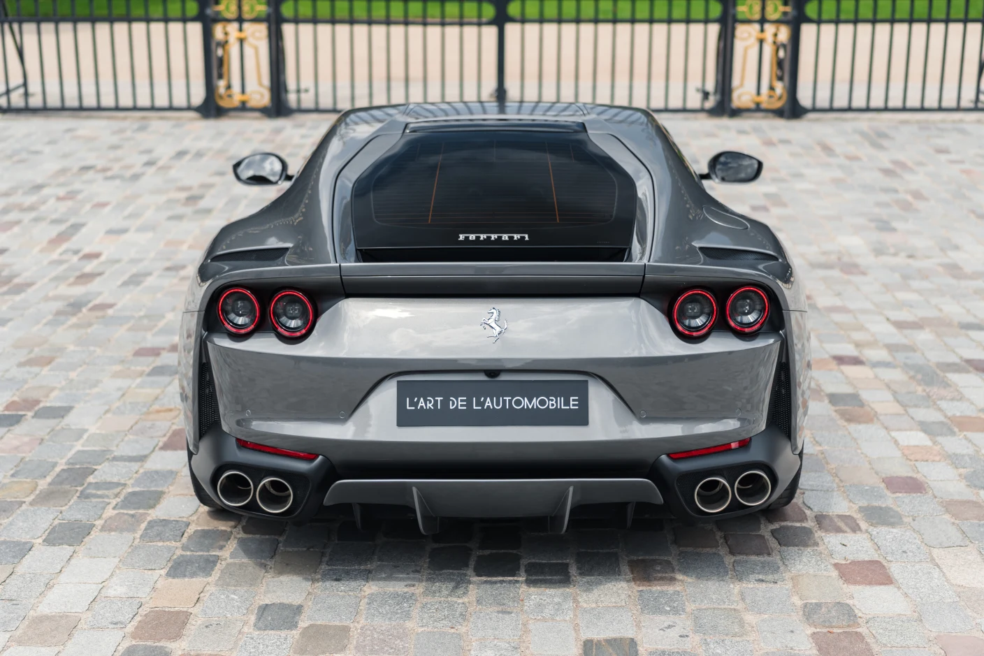 Ferrari 812 Superfast, 5/10