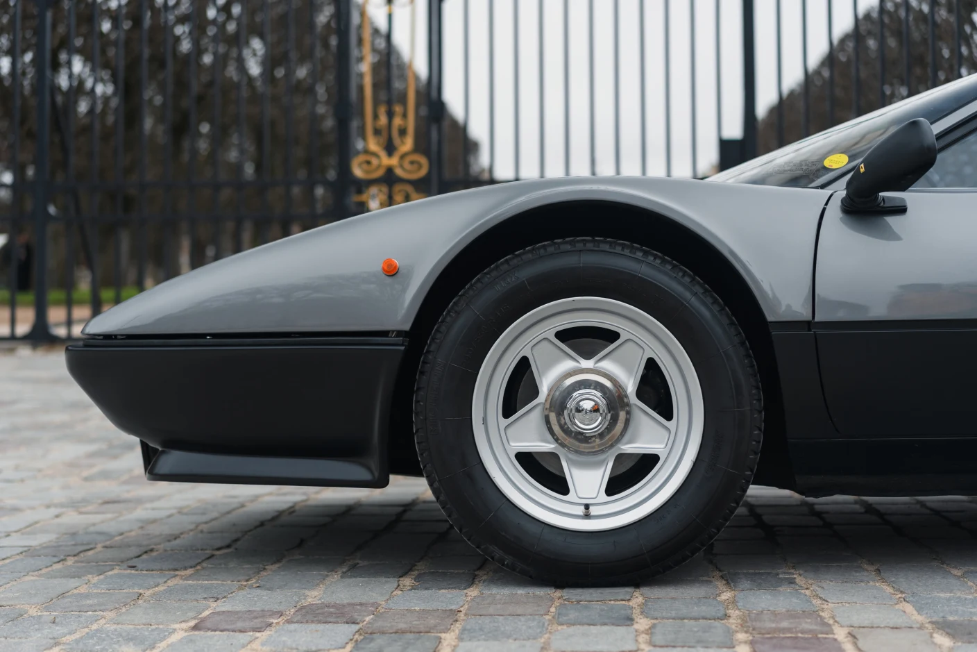 Ferrari BB 512i, 9/10