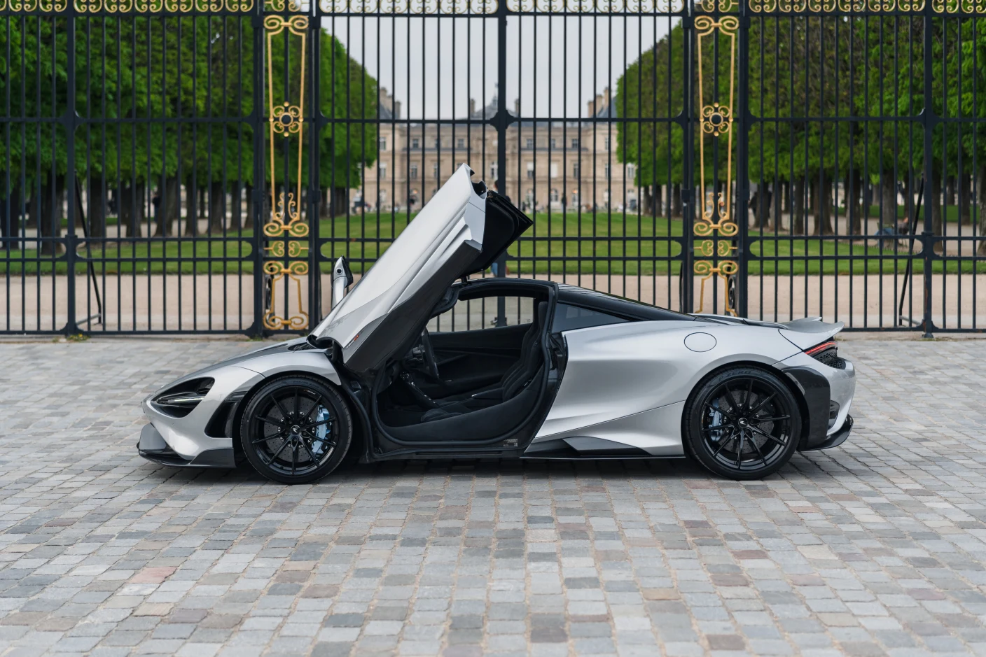 McLaren 765LT, 4/10