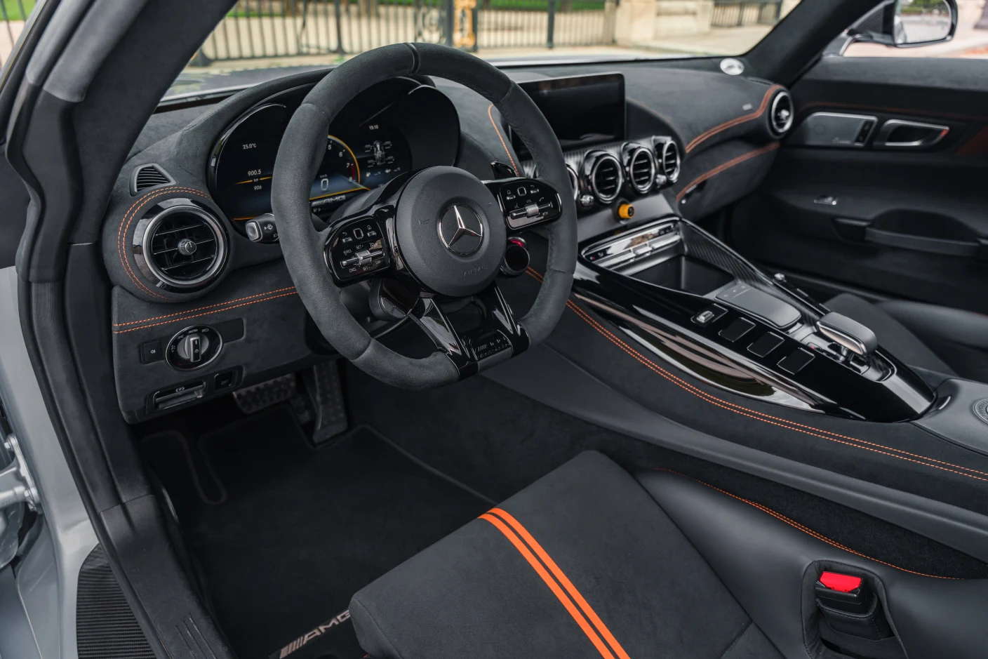 Mercedes-AMG GT Black Series, 7/10