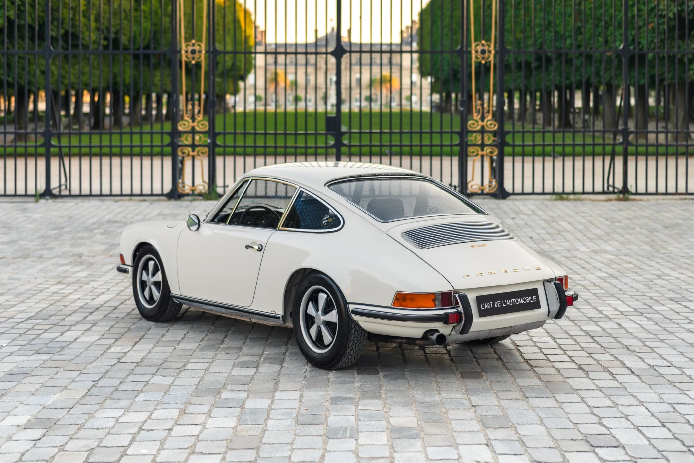 Porsche 911 2.2 S, 3/10