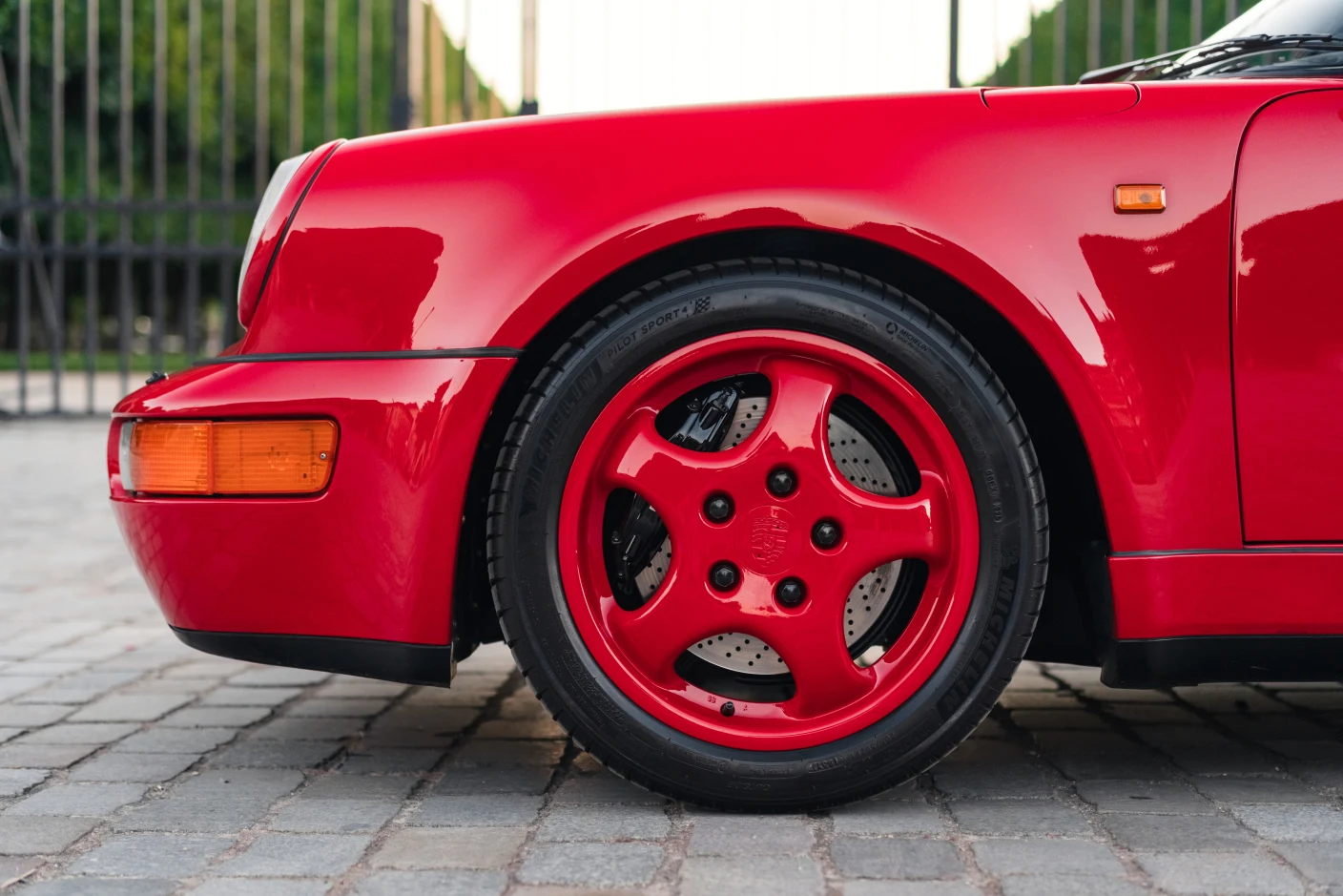 Porsche 911 Turbo 3.3 (964), 6/10