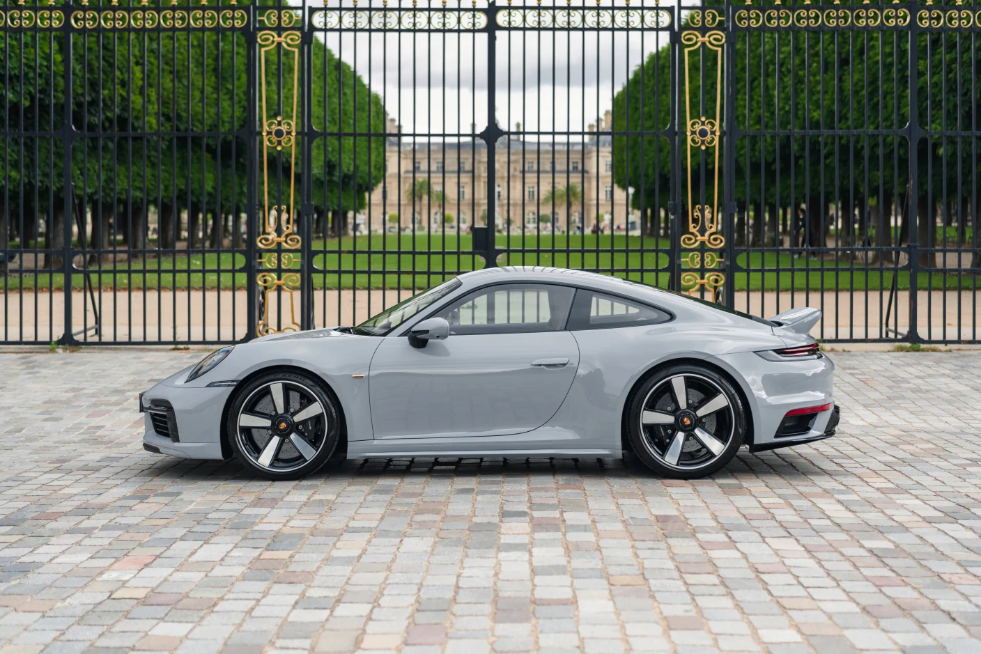 Porsche 911 Sport Classic (992), 2/10
