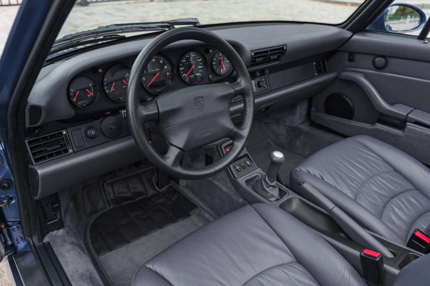 Porsche 911 Carrera 4 Cabriolet (993), 10/10