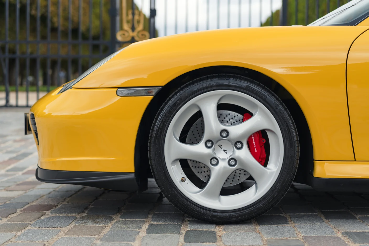 Porsche 911 Turbo (996), 6/10