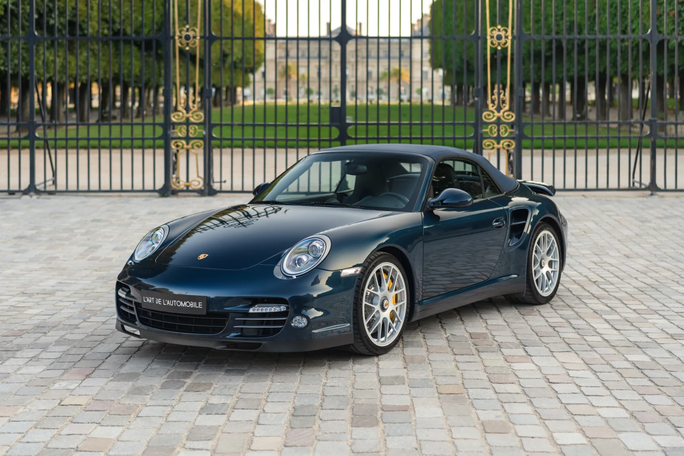 Porsche 911 Turbo S Cabriolet (997), 2/10