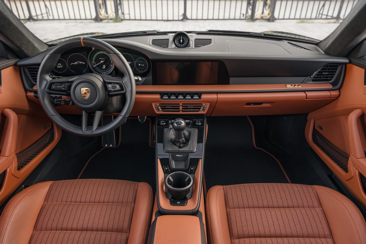 Porsche 911 S/T (992), 8/10