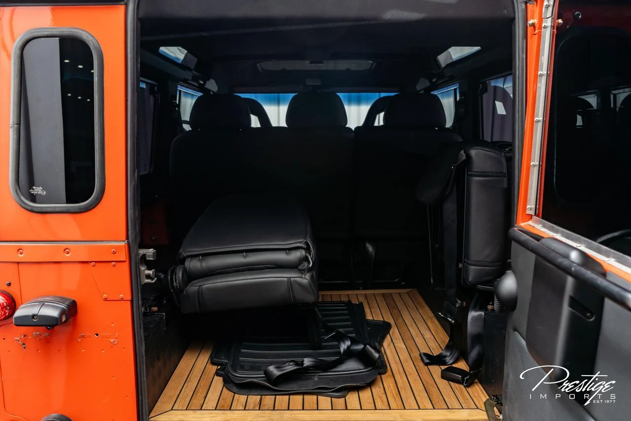 1998 Land Rover Defender 110, 13/30