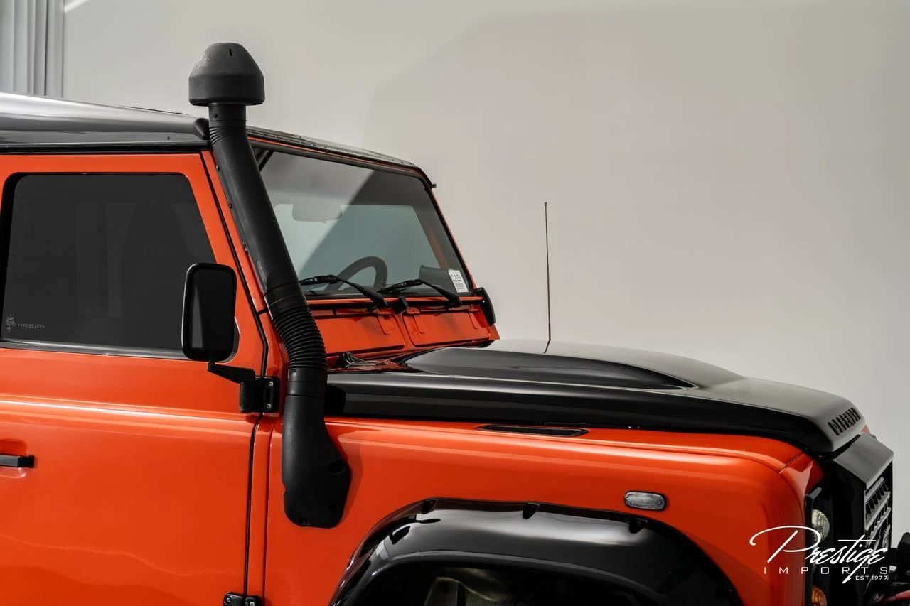 1998 Land Rover Defender 110, 15/30