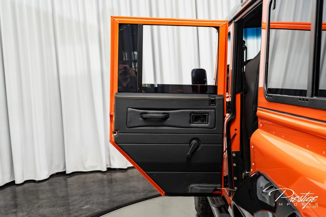 1998 Land Rover Defender 110, 18/30