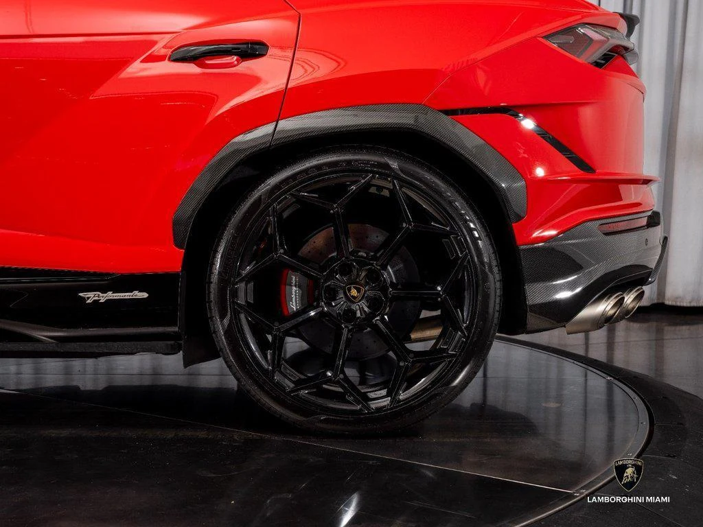 2023 Lamborghini Urus Performante, 7/30