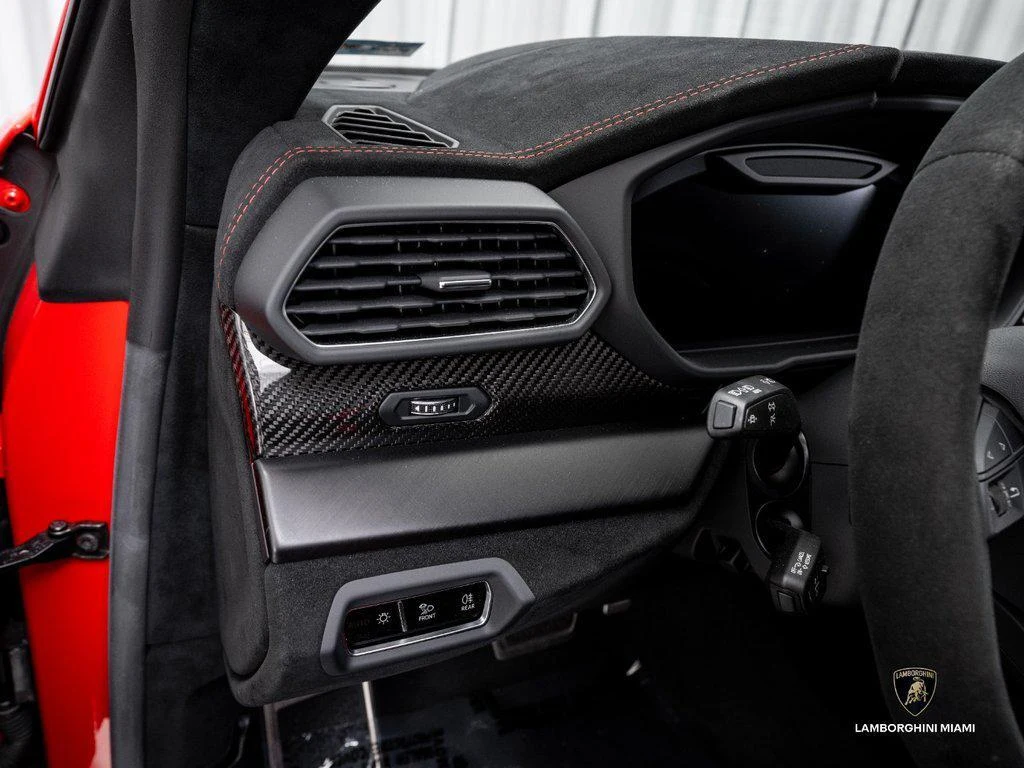 2023 Lamborghini Urus Performante, 16/30