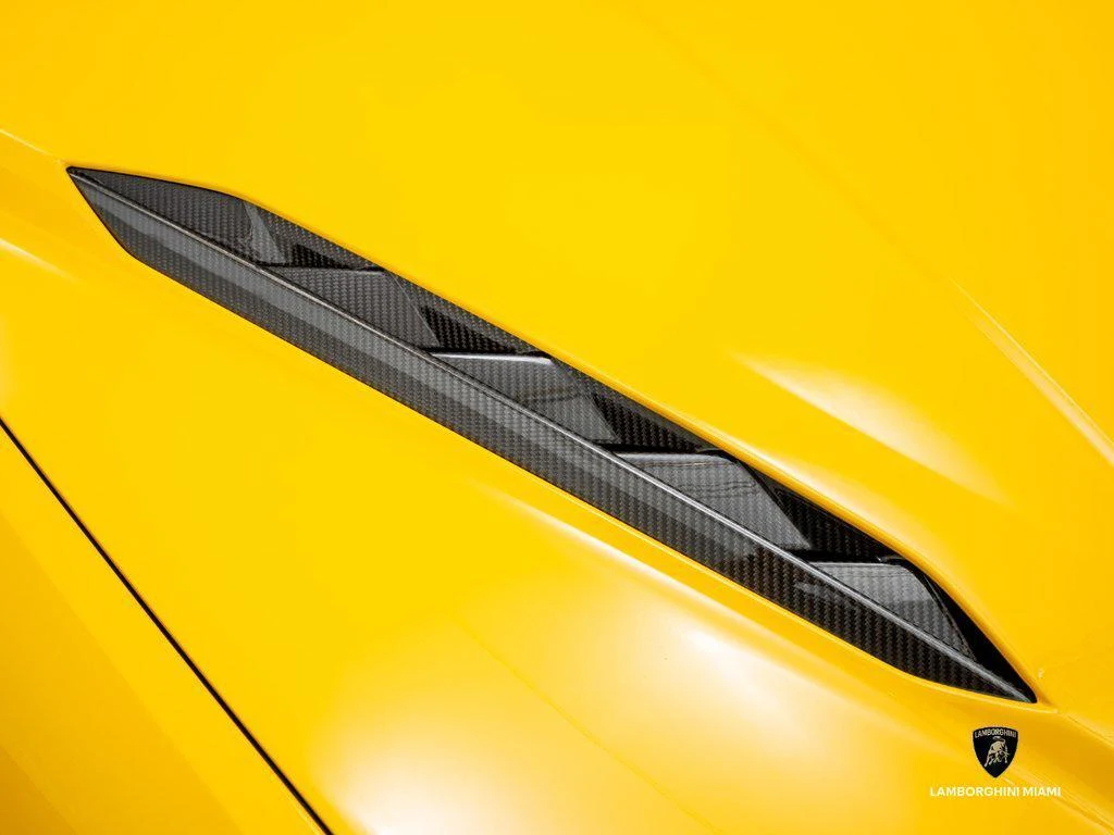 2024 Lamborghini Urus Performante, 2/30