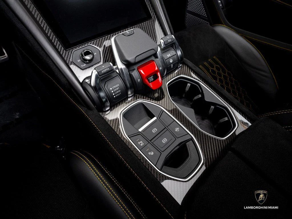 2024 Lamborghini Urus Performante, 17/30